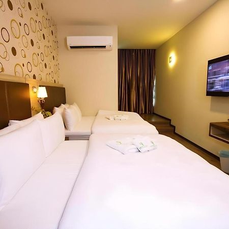 Tropicana Boutique Hotel Muar Buitenkant foto