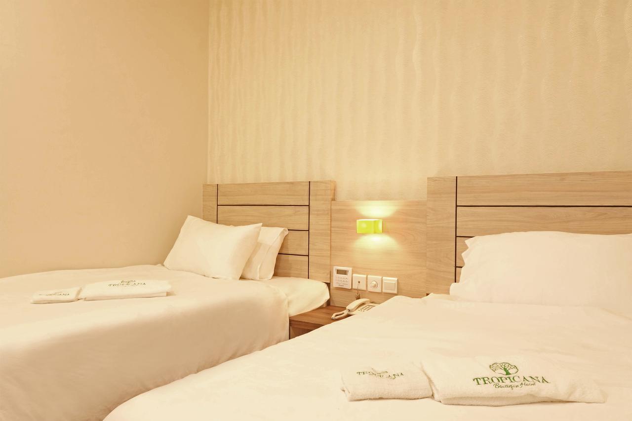 Tropicana Boutique Hotel Muar Buitenkant foto