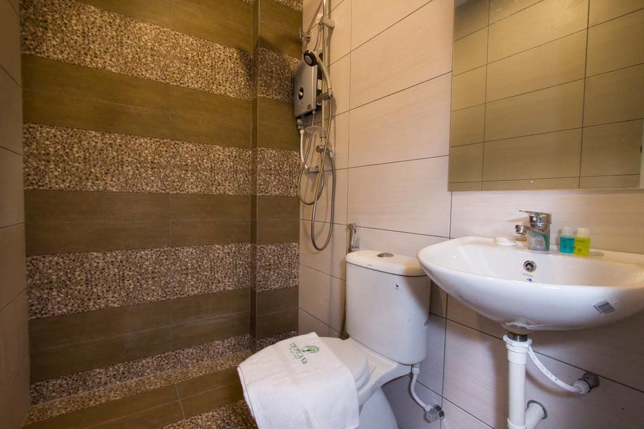 Tropicana Boutique Hotel Muar Buitenkant foto