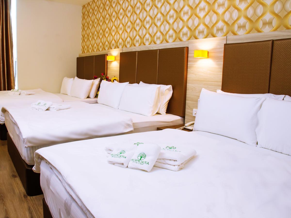 Tropicana Boutique Hotel Muar Buitenkant foto